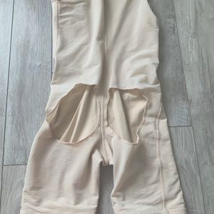 100% Colombian made body shaper in size small and medium stage 2 faja